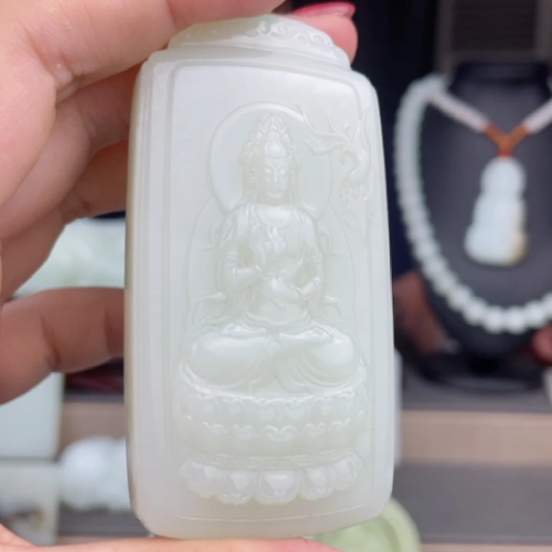 【闪购商品】颈饰未镶嵌和田玉