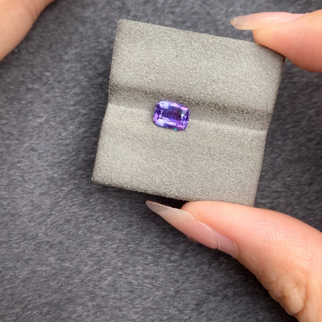 裸石蓝宝石无烧紫蓝宝1.05ct