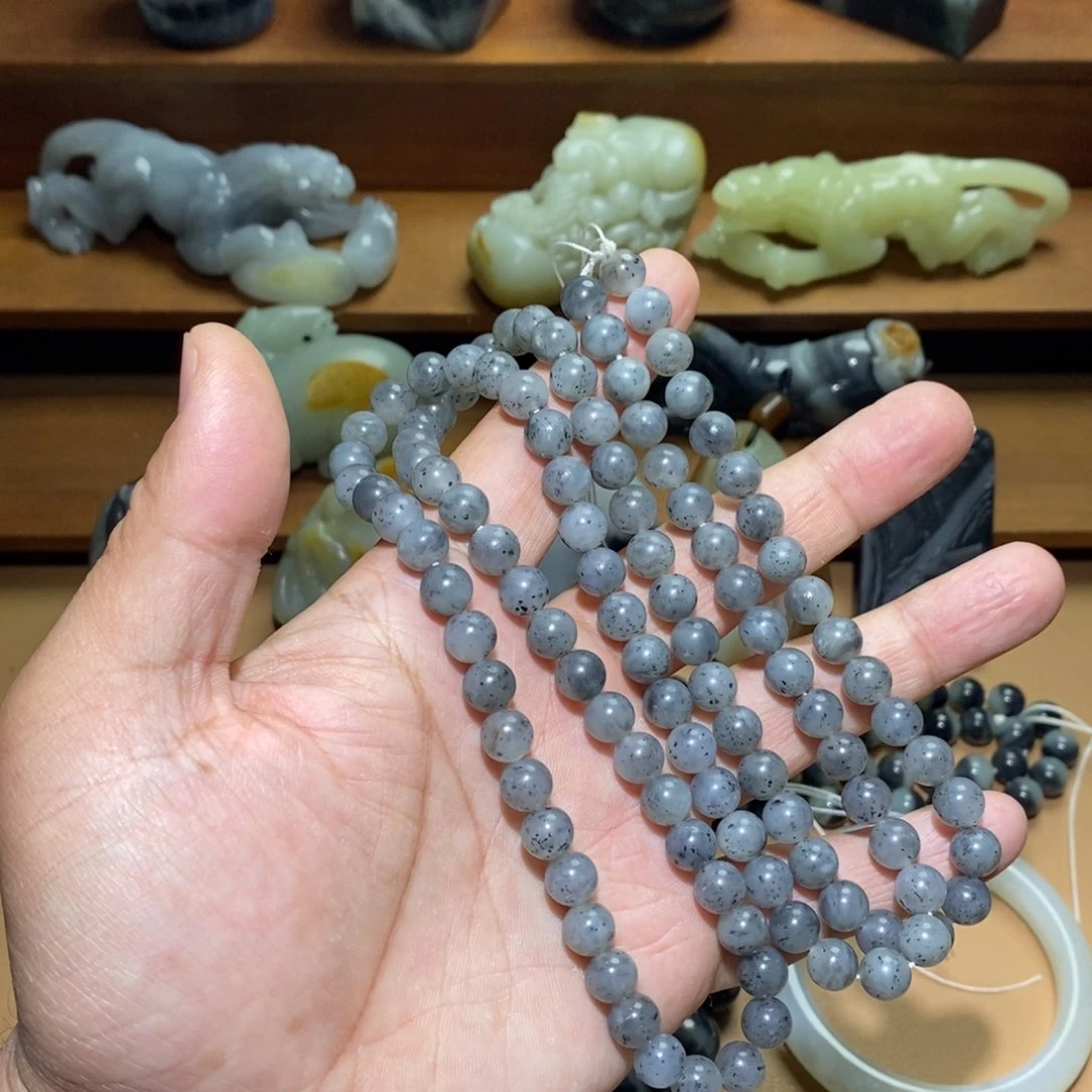 未镶嵌和田玉把件