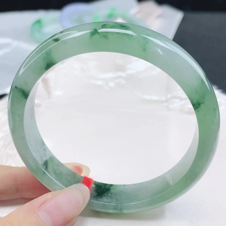 翡翠未镶嵌手镯缅甸60.8冰种飘绿花正圈