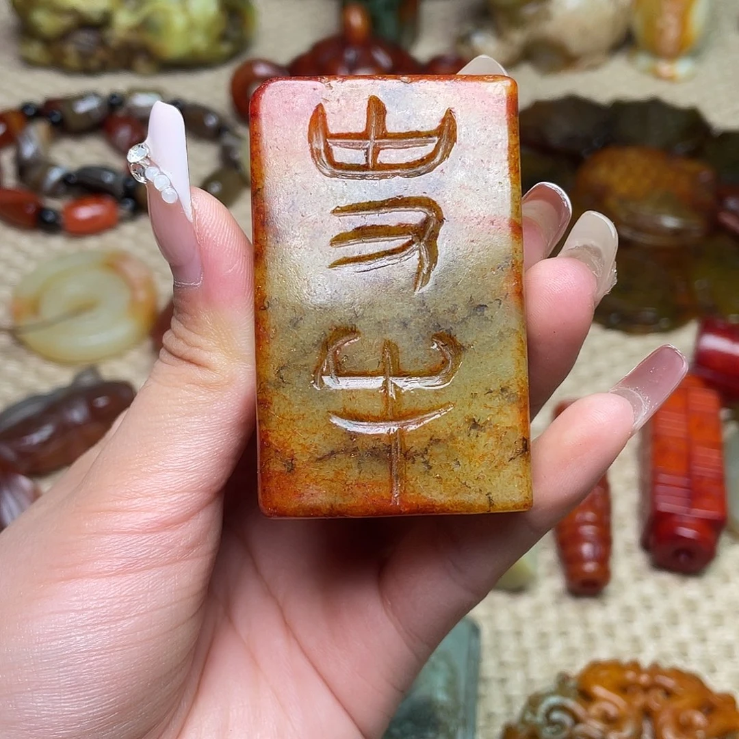 蛇纹石玉未镶嵌如图