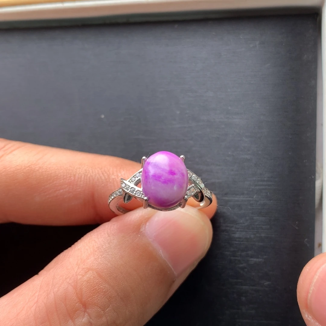 银S925镶嵌苏纪石（舒俱来）戒指