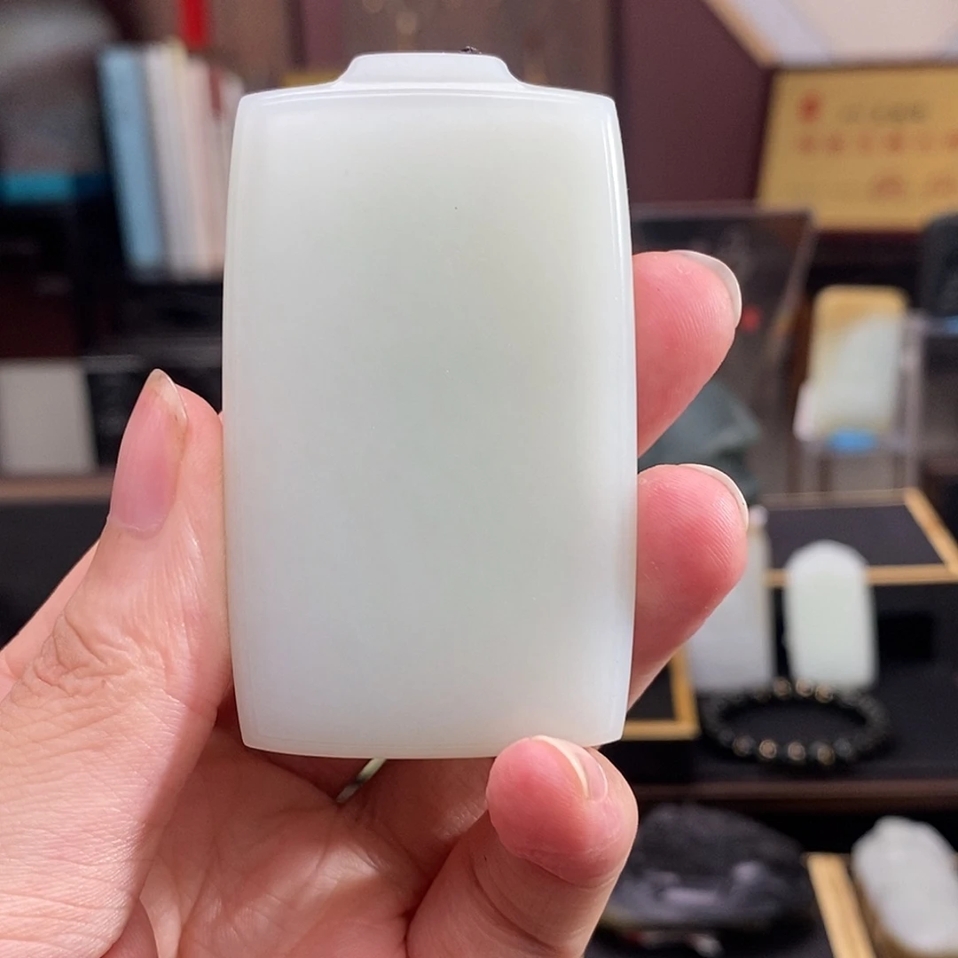 和田玉未镶嵌挂件艺****龙