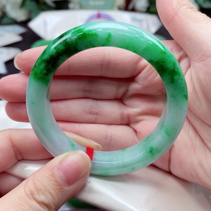 未镶嵌手镯翡翠翡翠