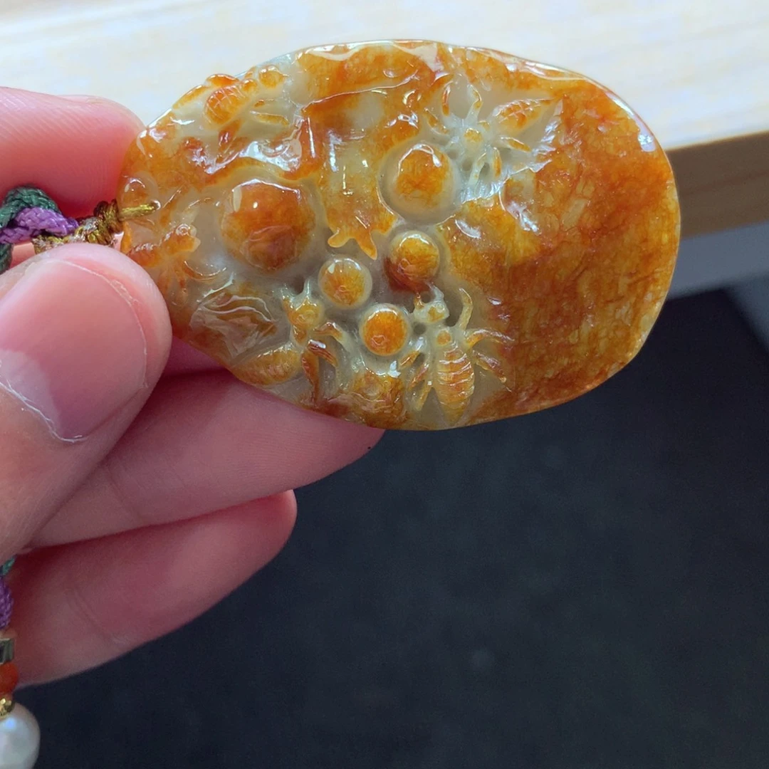 翡翠颈饰未镶嵌吊坠