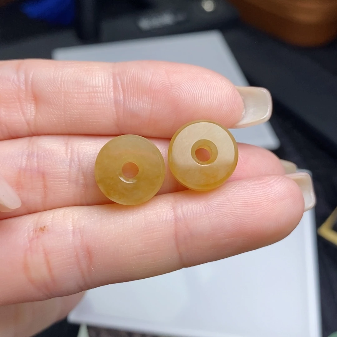 翡翠未镶嵌耳饰冰黄翡甜甜圈