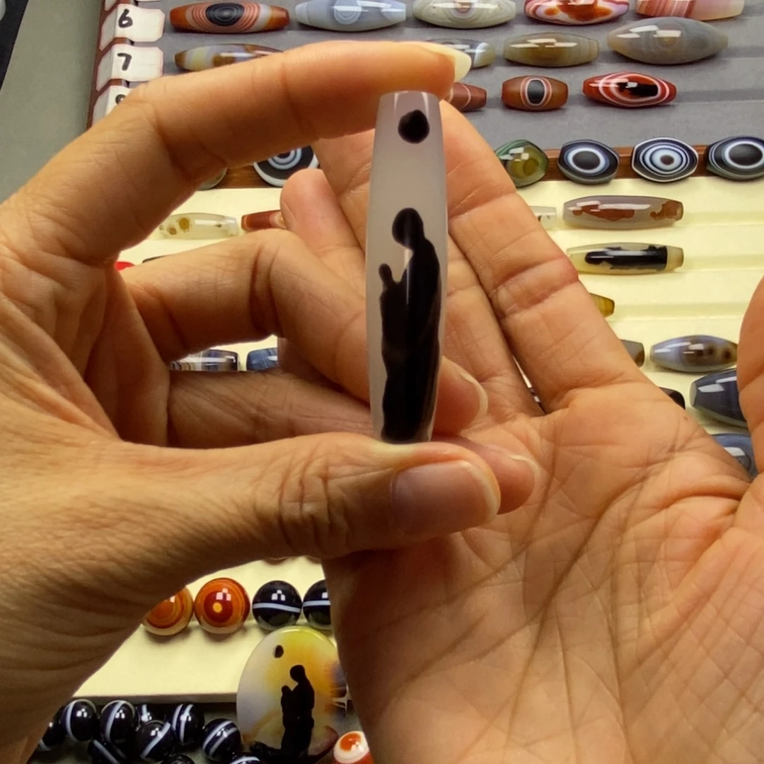 正***量玛瑙/玉髓未镶嵌珠宝半成品