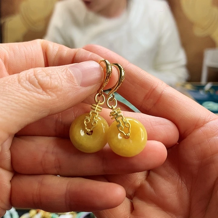 翡翠耳饰未镶嵌耳饰