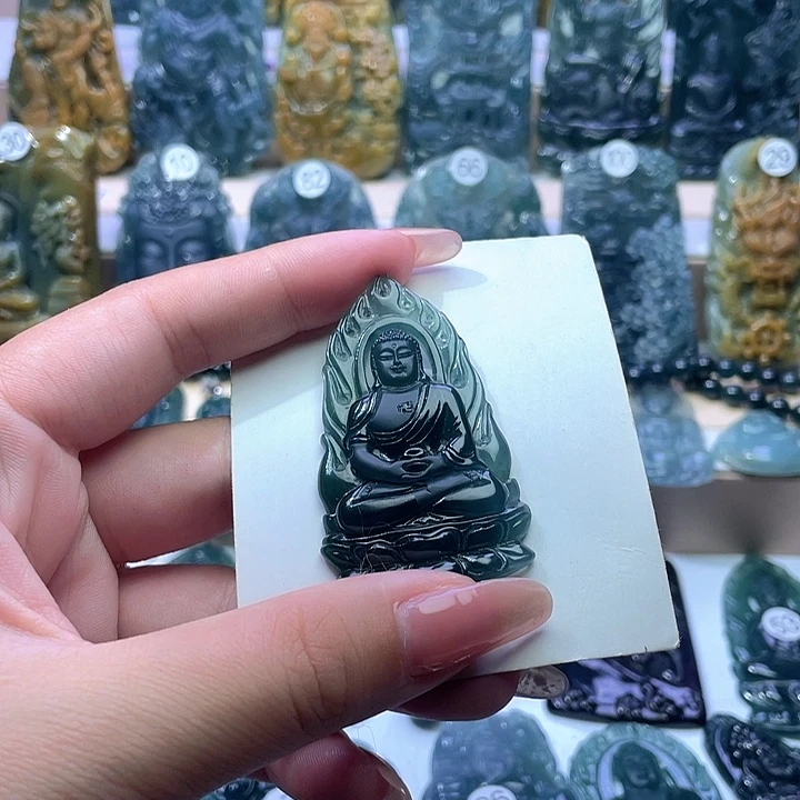 翡翠未镶嵌颈饰翡翠未镶嵌