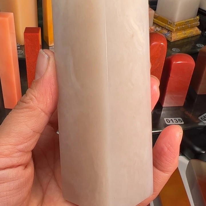 星****老挝石优质润地印石