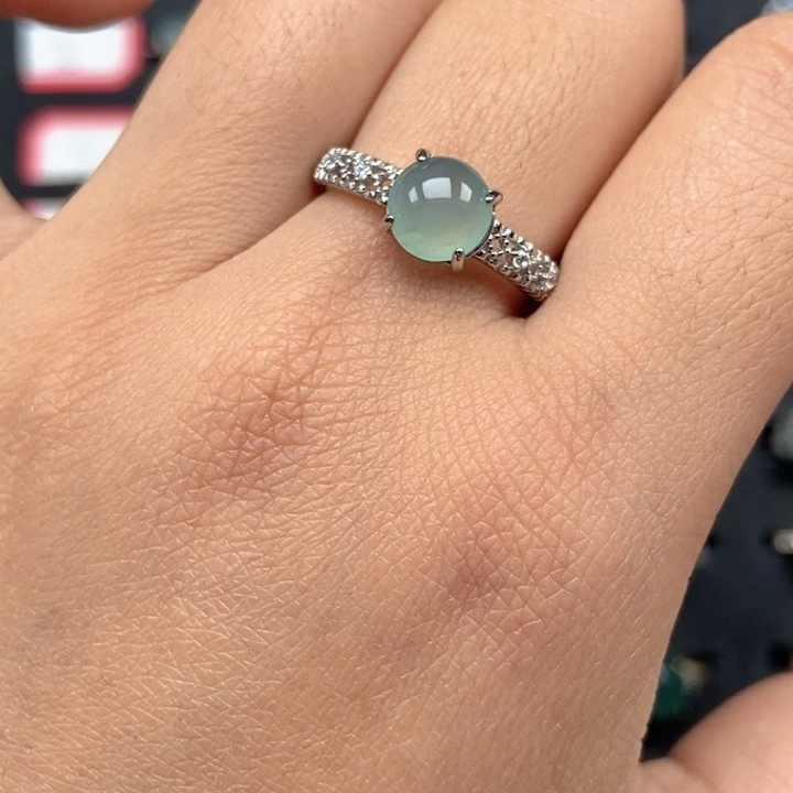 翡翠未镶嵌戒指戒指