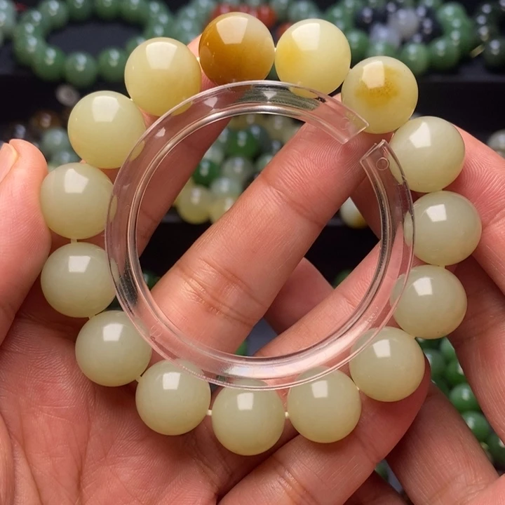 和田玉未镶嵌手串