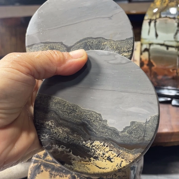 【闪购商品】石材梦**鱼广西天然国画精品