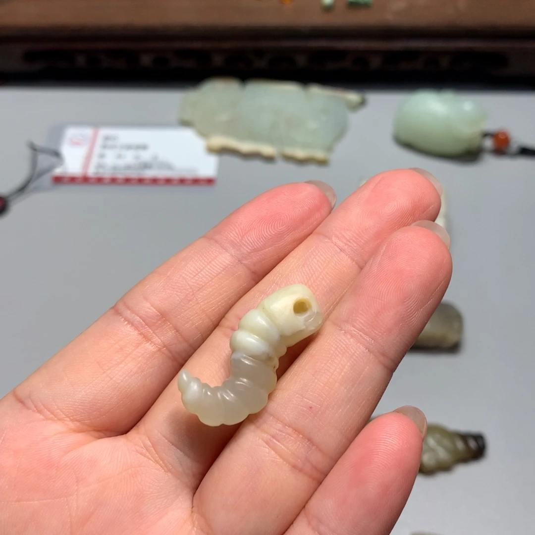 柴***处和田玉（糖玉）未镶嵌颈饰