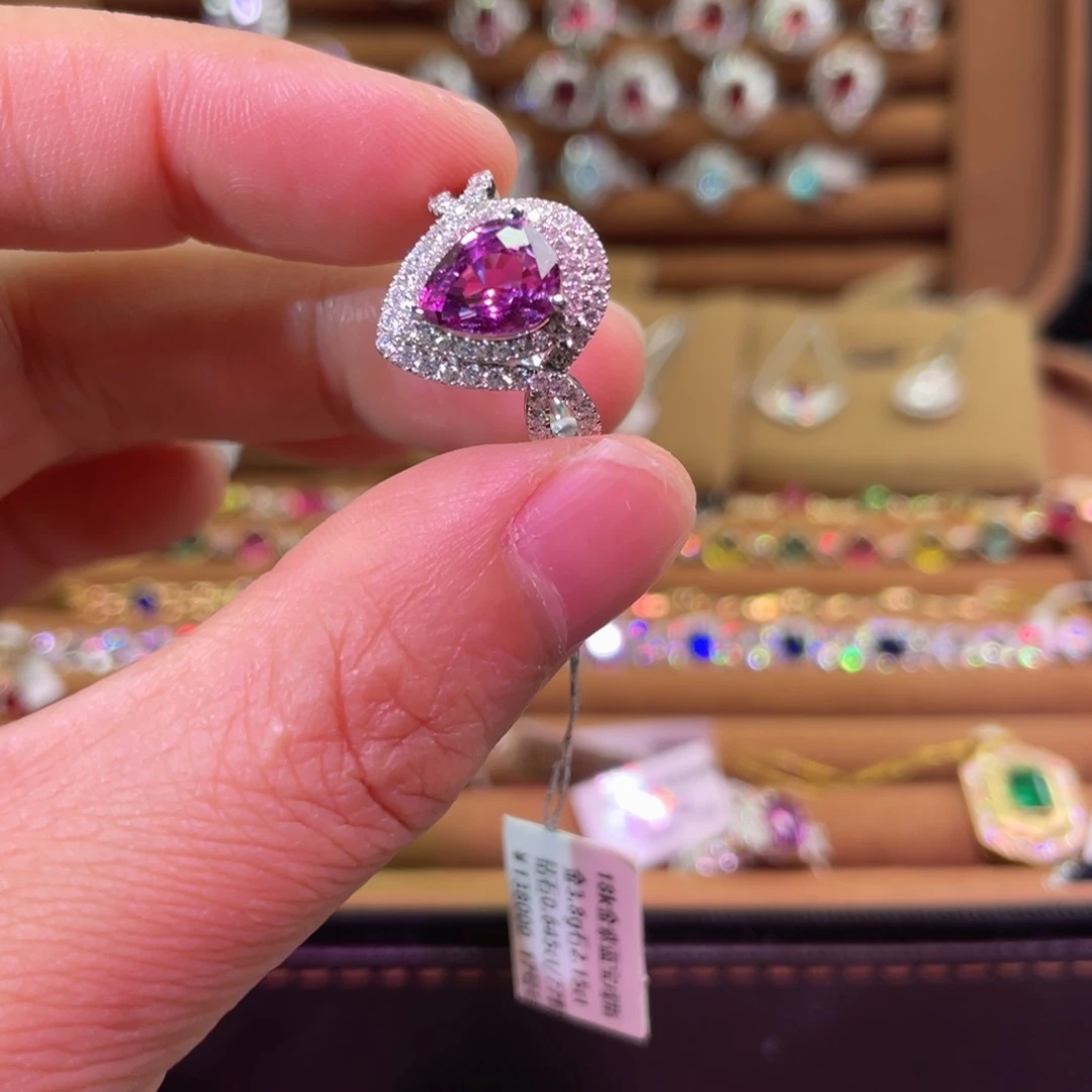 戒指蓝宝石18K金镶嵌