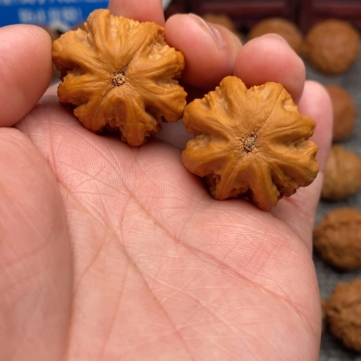 文玩核桃把件…………