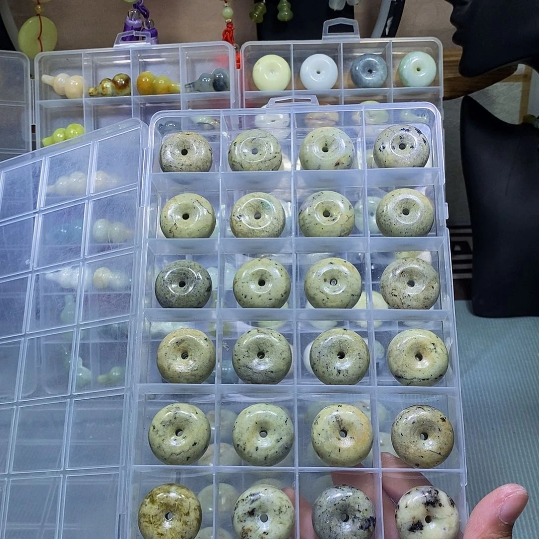 合金蛇纹石玉颈饰262