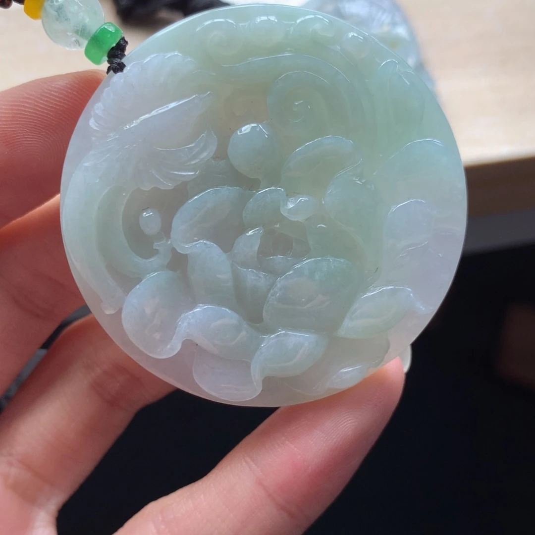 颈饰未镶嵌翡翠吊坠