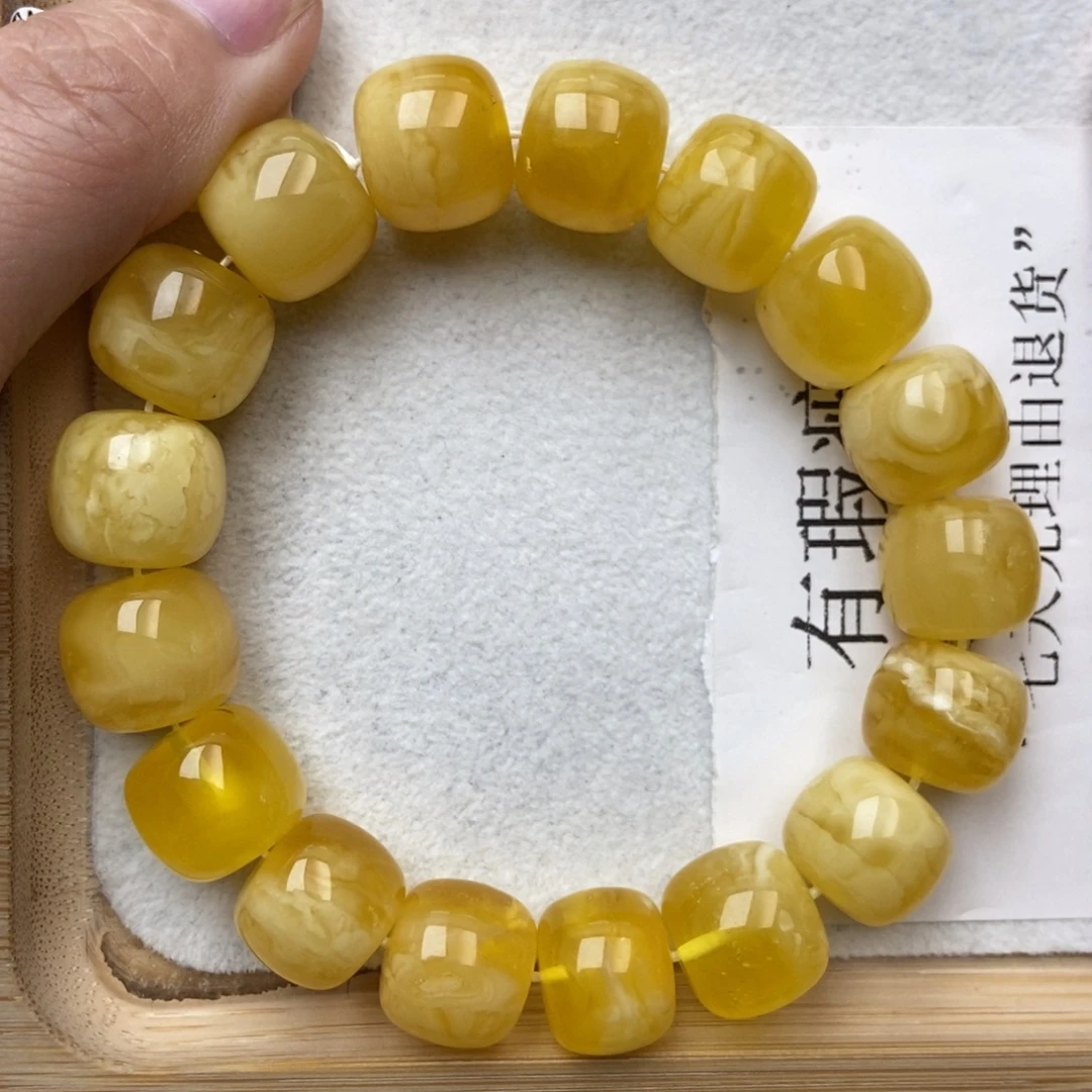 琥珀未镶嵌珠宝奇石14