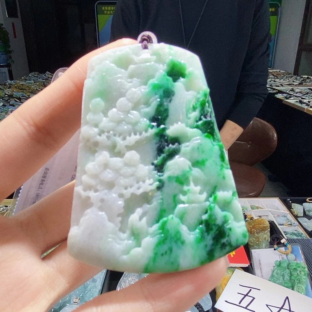 颈饰未镶嵌翡翠翡翠