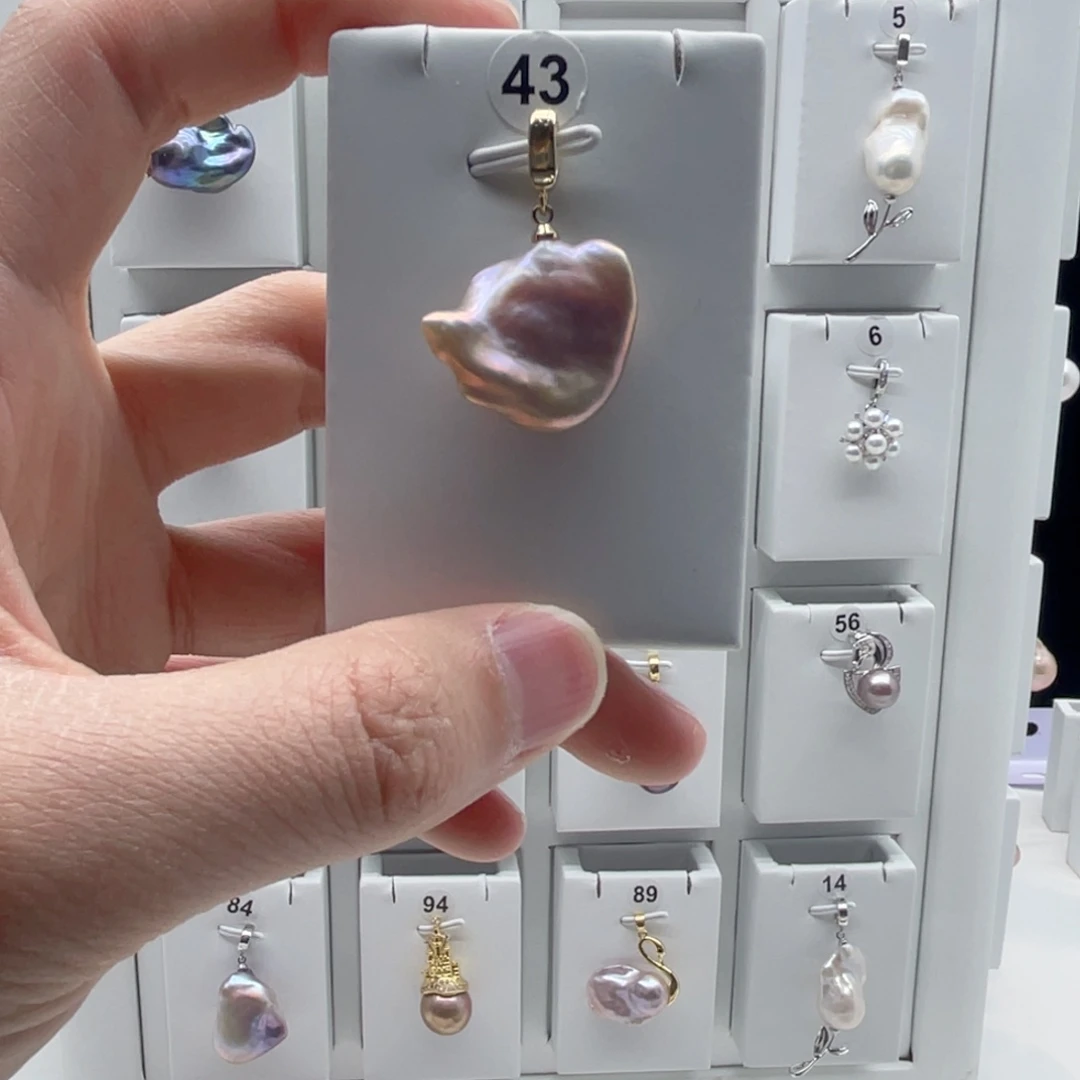 淡水珍珠颈饰合金