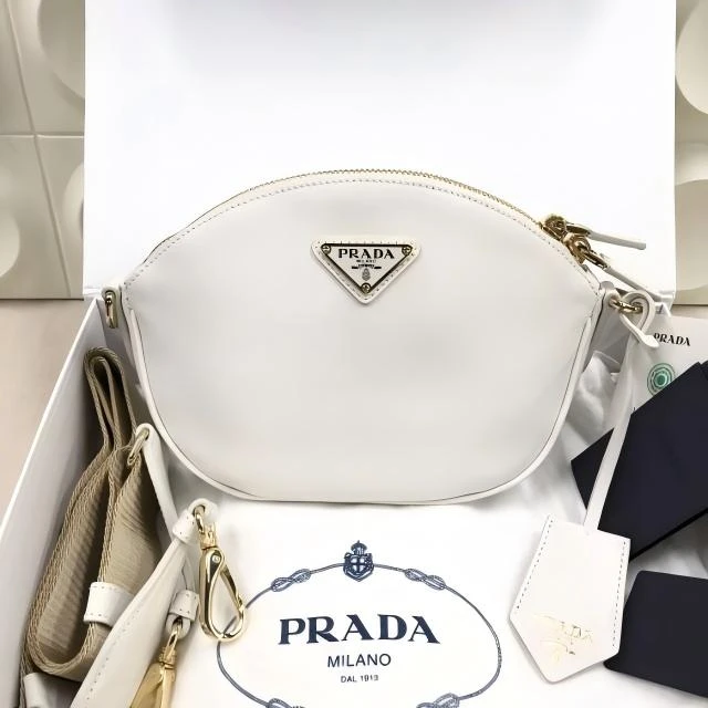 99新 Prada/普拉达 /夏vv0926/单肩包/27536