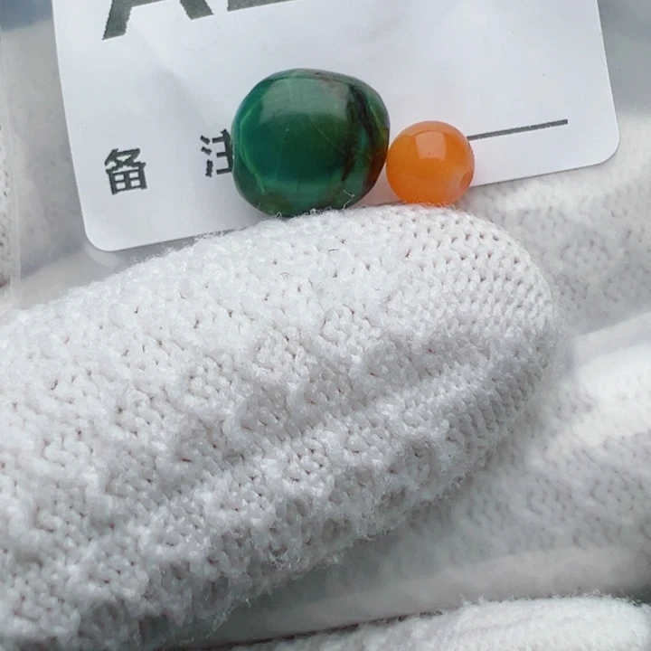 未镶嵌南红玛瑙珠宝奇石