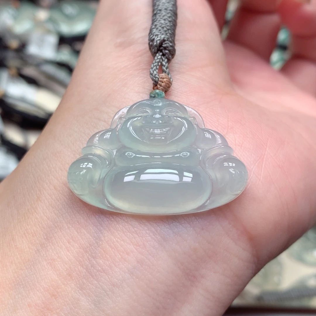 翡翠未镶嵌颈饰佛公