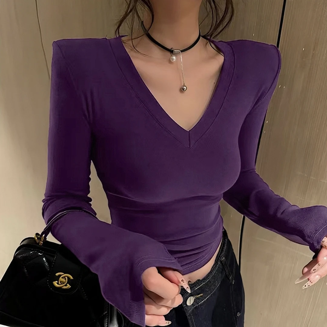 2025秋冬新款时尚纯欲风V领纯色百搭设计打底衫女款爆款2025新款