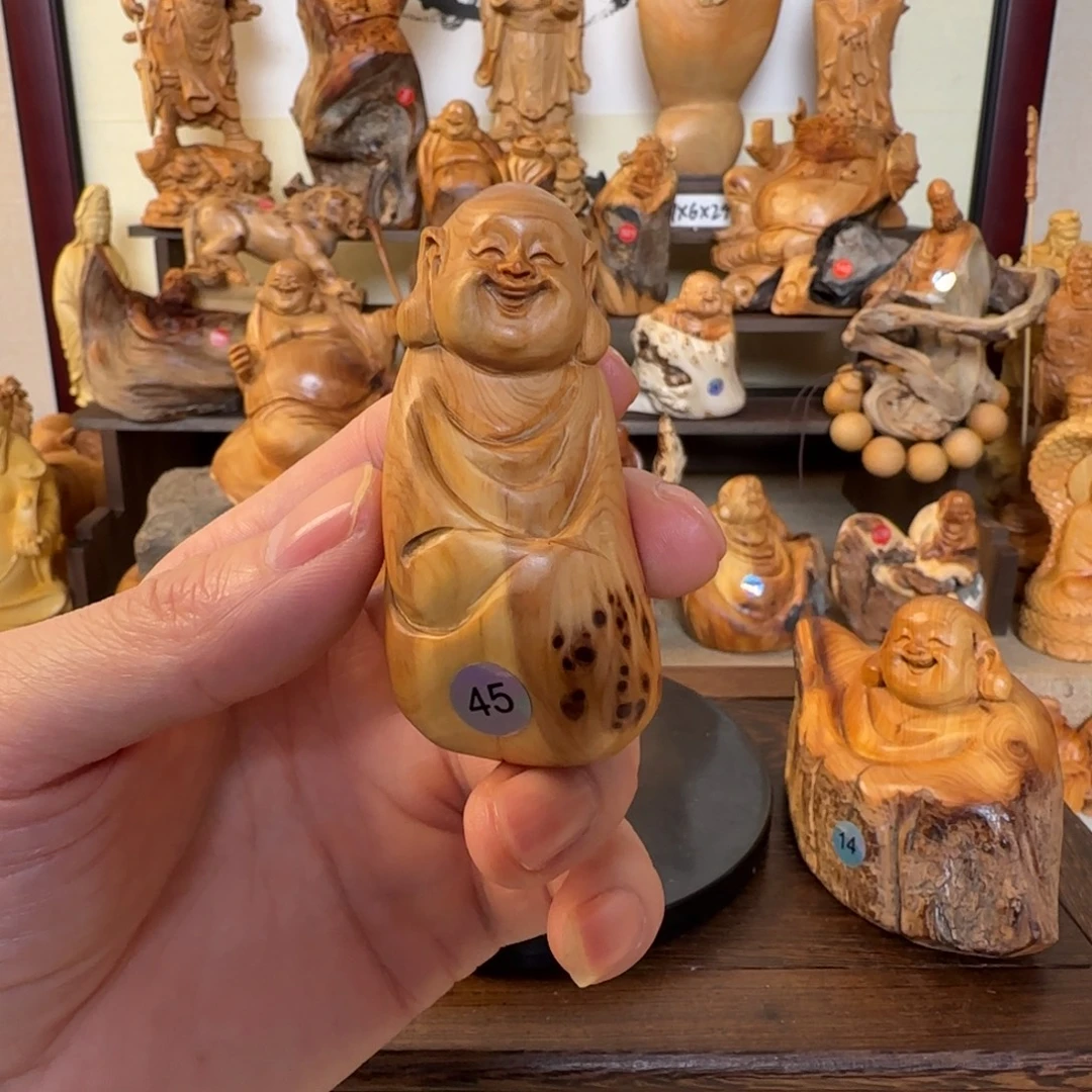 崖柏小木匠艺雕一物一拍