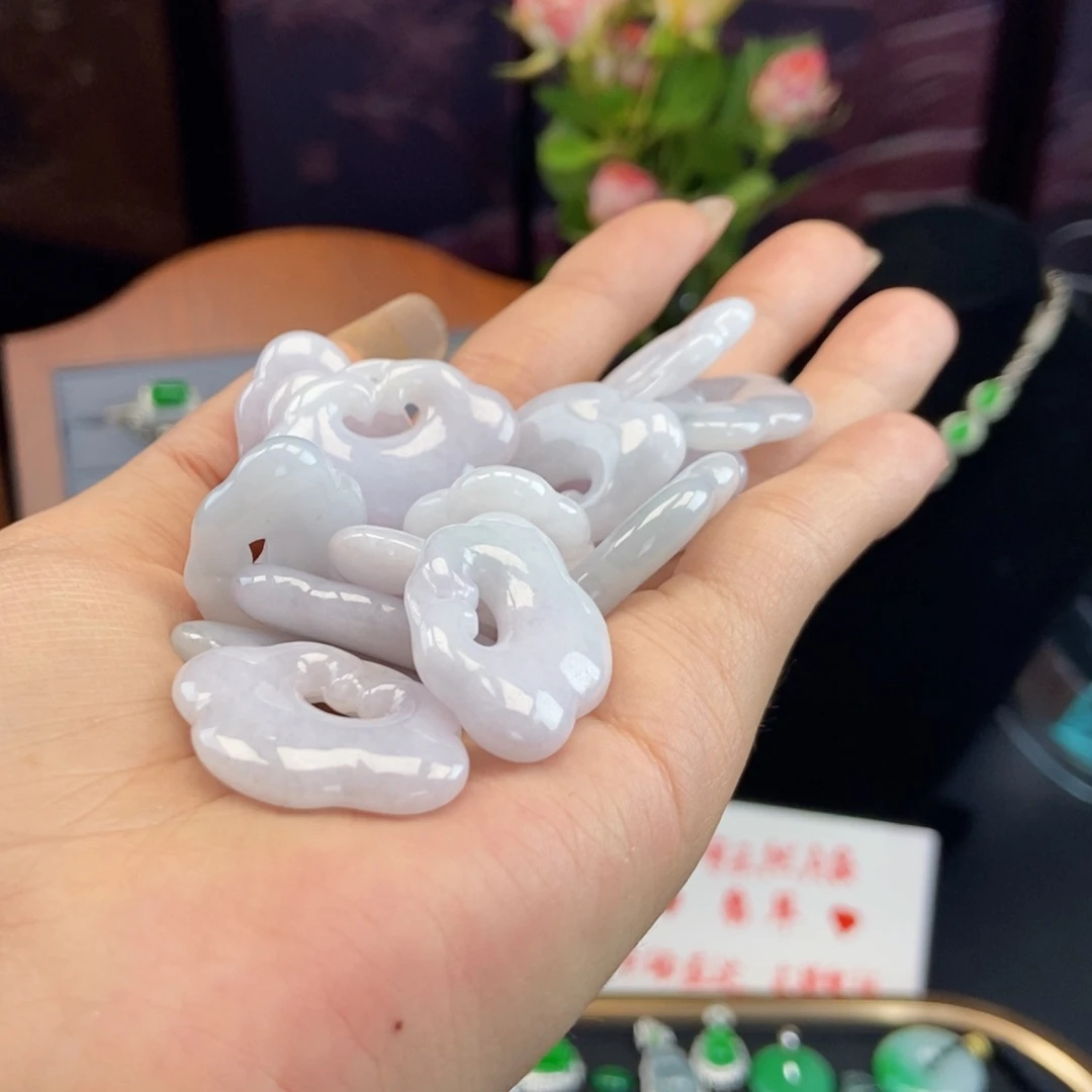 翡翠未镶嵌颈饰天然缅甸翡翠多样性发货