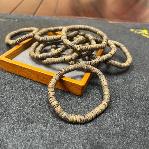 沉水药片珠0.6cm单圈手串正宗海南莺歌绿棋楠沉香多样性发一