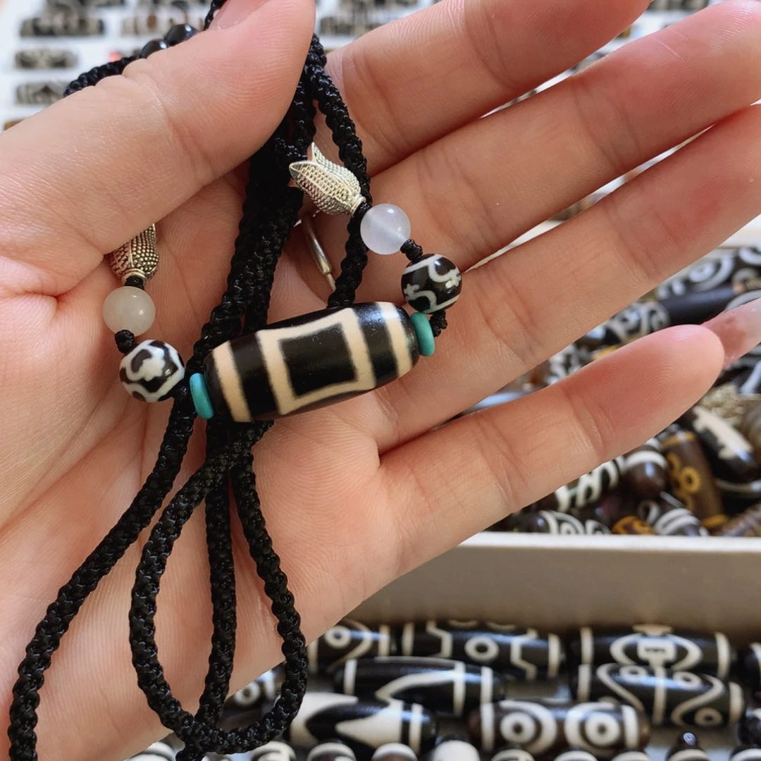 未镶嵌颈饰玛瑙/玉髓