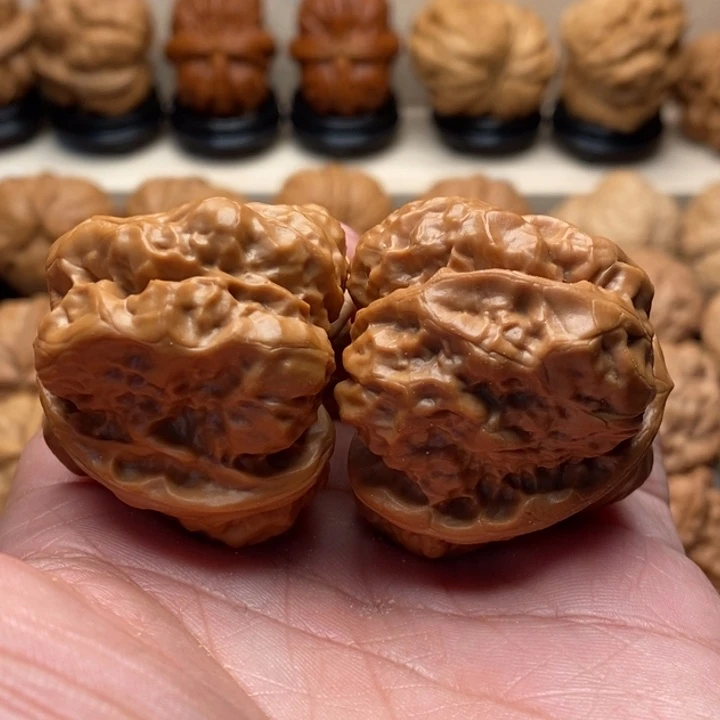 把件文玩核桃………………………………