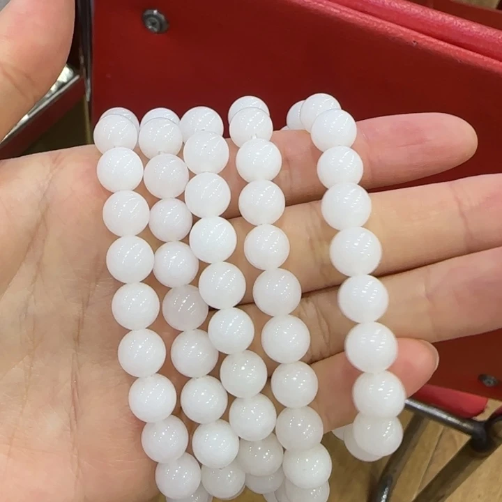 石英质玉未镶嵌颈饰