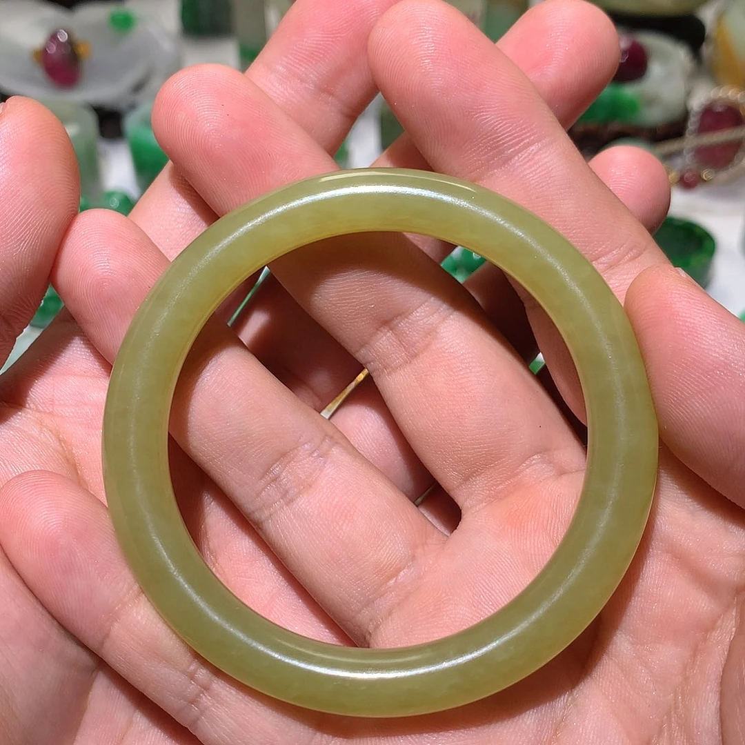 安***娜和田玉（黄玉）未镶嵌挂件和田玉