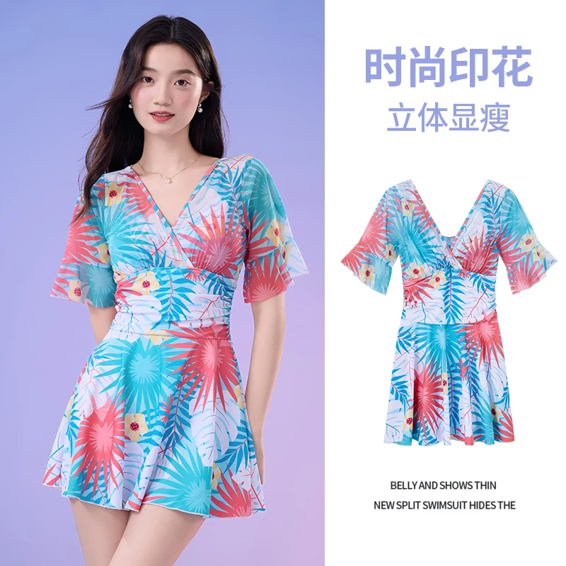 游泳衣女连体2025新款网红款温泉保守型又好看高端性感遮肚子泳装