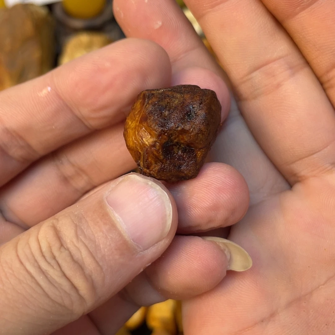 ①***城定制蜜蜡原石定制