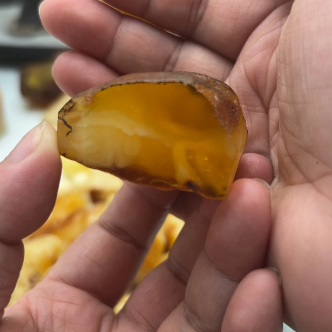 定制琥珀未镶嵌L**g琥珀