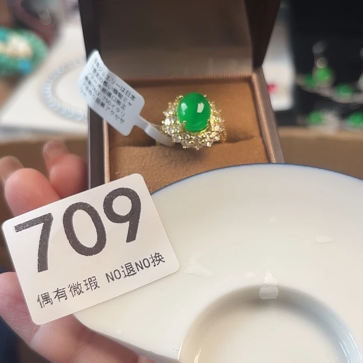 1111111。            尘*