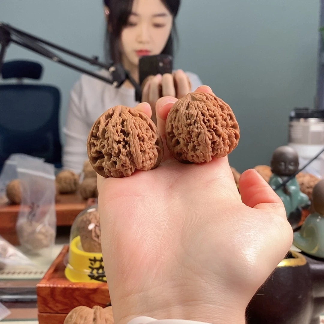 吊坠文玩核桃万****月南疆石