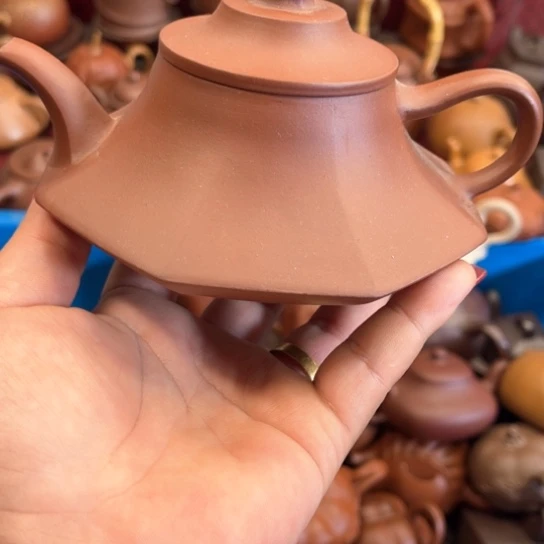 紫砂茶壶瑕疵……………………