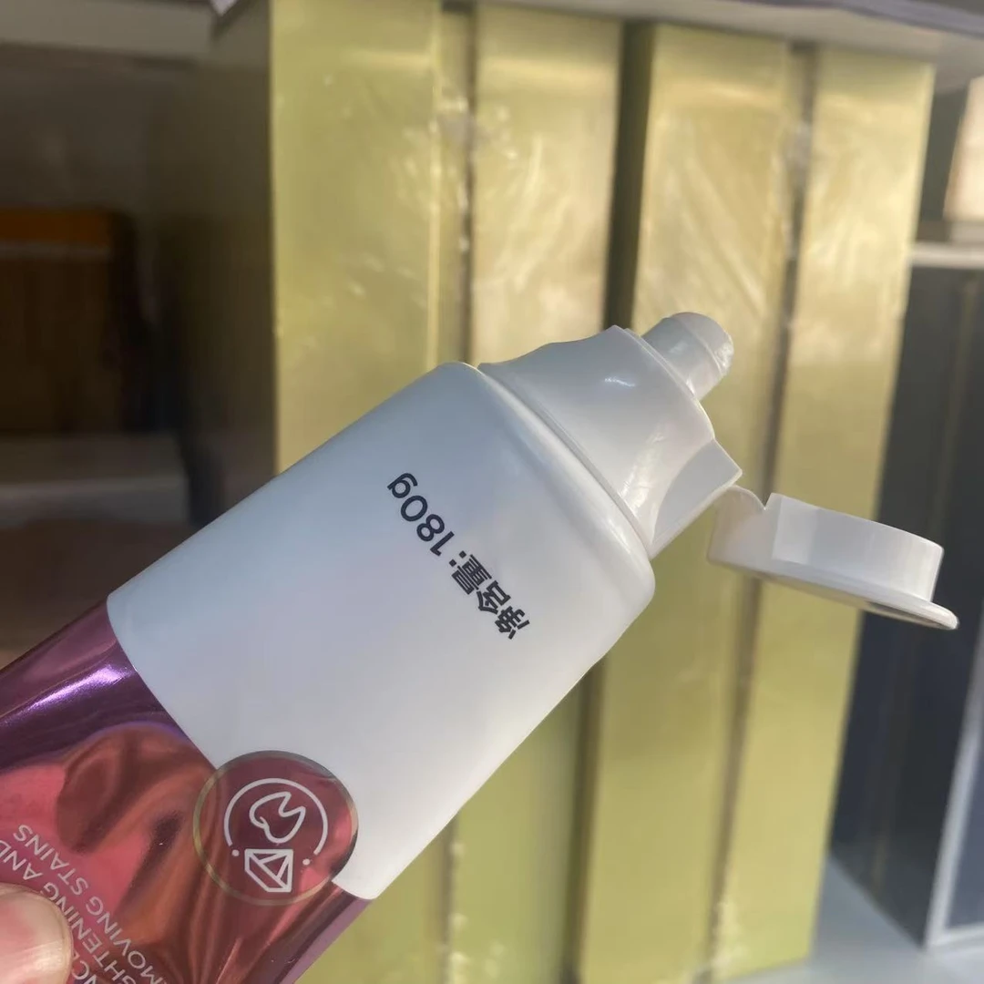 牙膏      180g清洁口腔护理