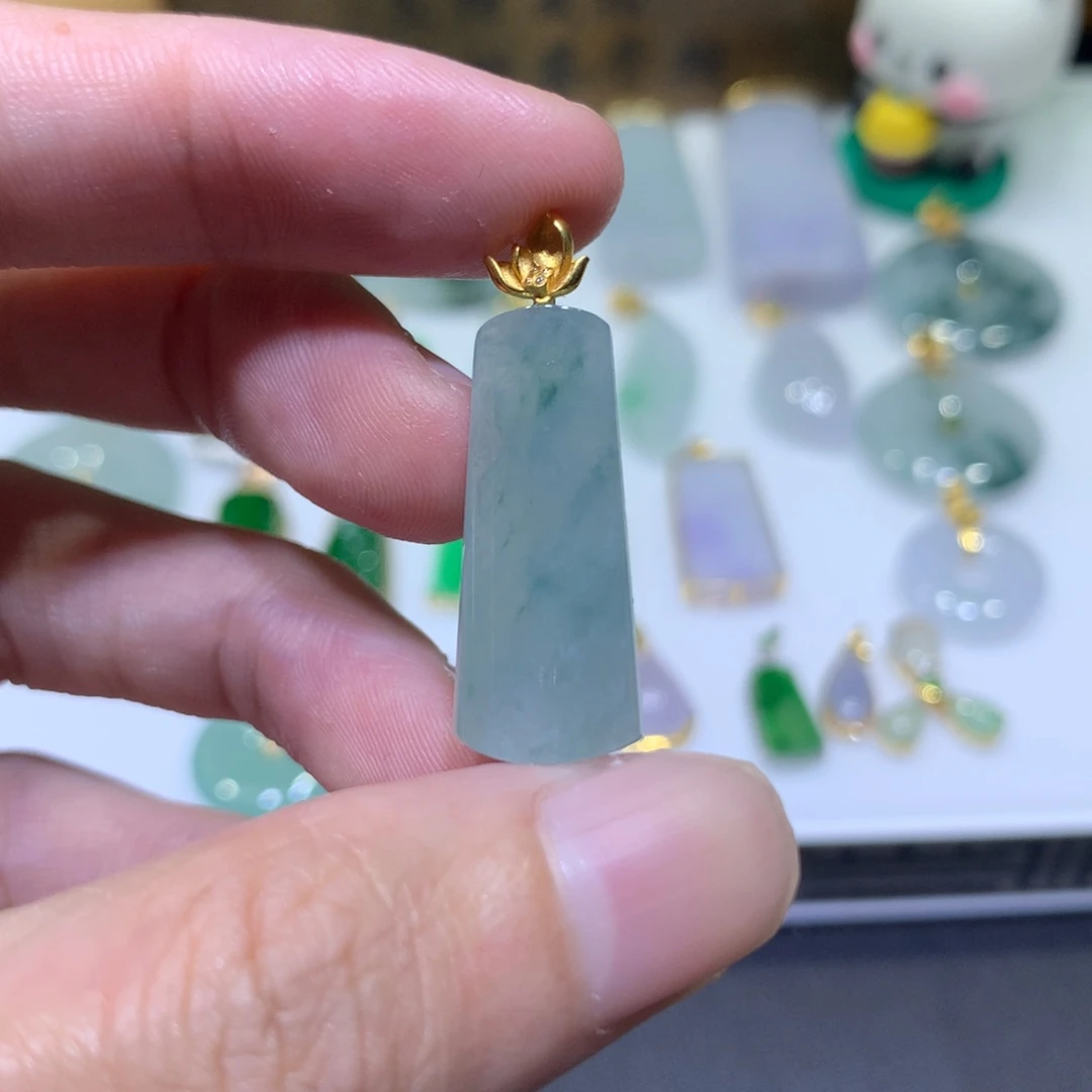 翡翠18K金镶嵌吊坠(不含链)