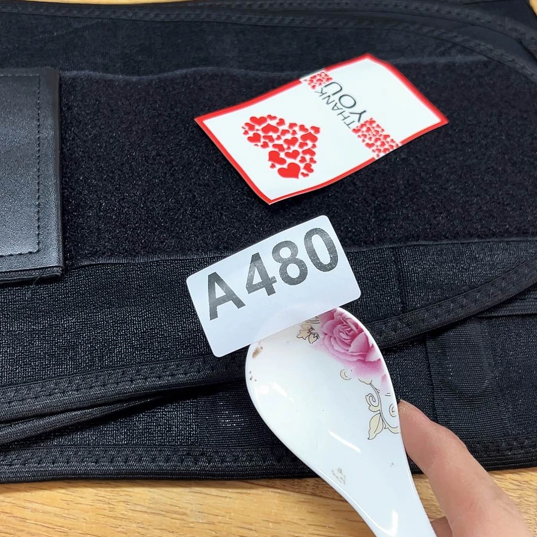 摆件发两个……………………………………