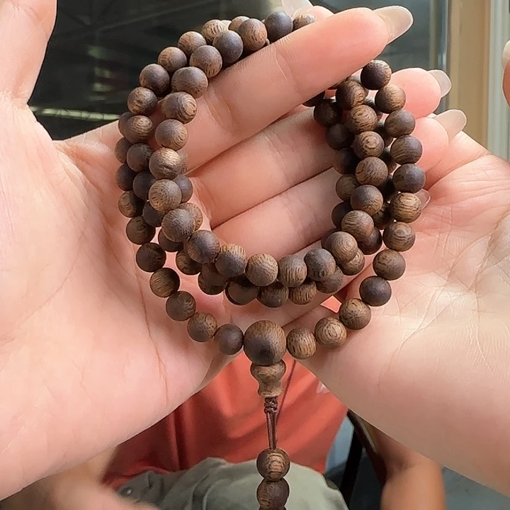 沉香沉香碎屑海南透顶绿卡7，18克➕沉水浮多样性发货一