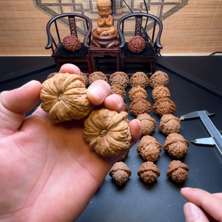 你***.龙脊菩提吊坠精品文玩核桃南瓜墩