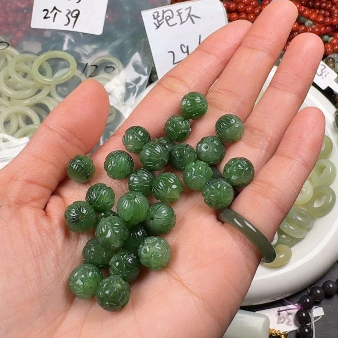 海***沫和田玉未镶嵌珠宝奇石