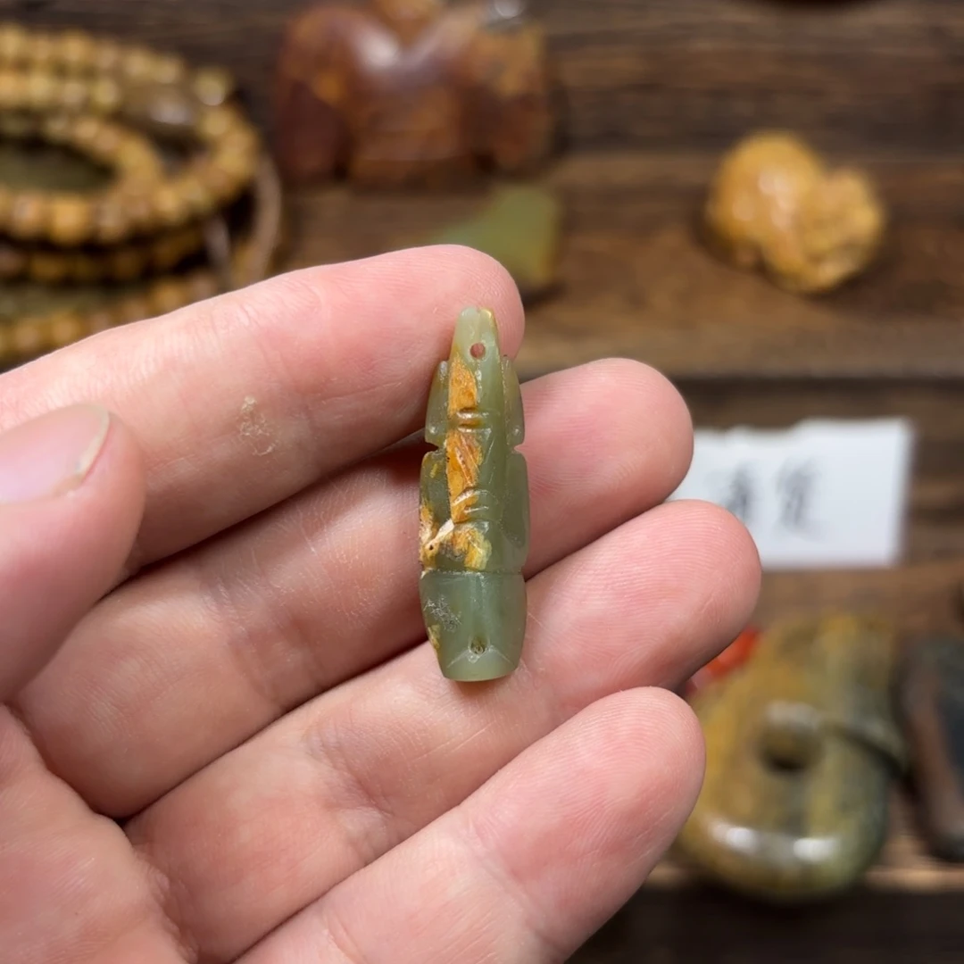 ****9岫岩河磨玉（透闪石质玉）未镶嵌颈饰