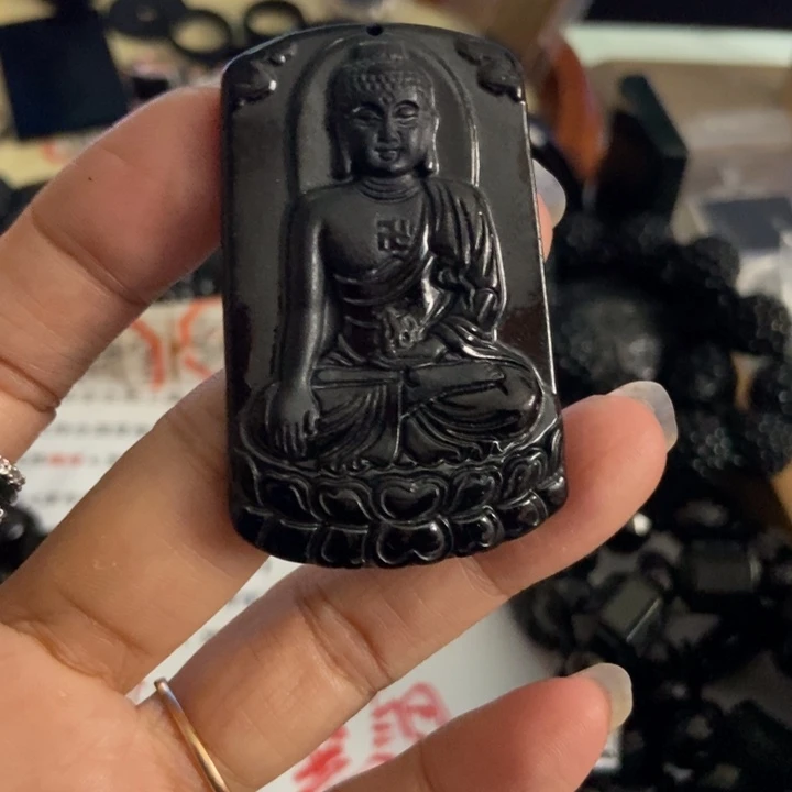 翡翠未镶嵌颈饰阿弥陀佛